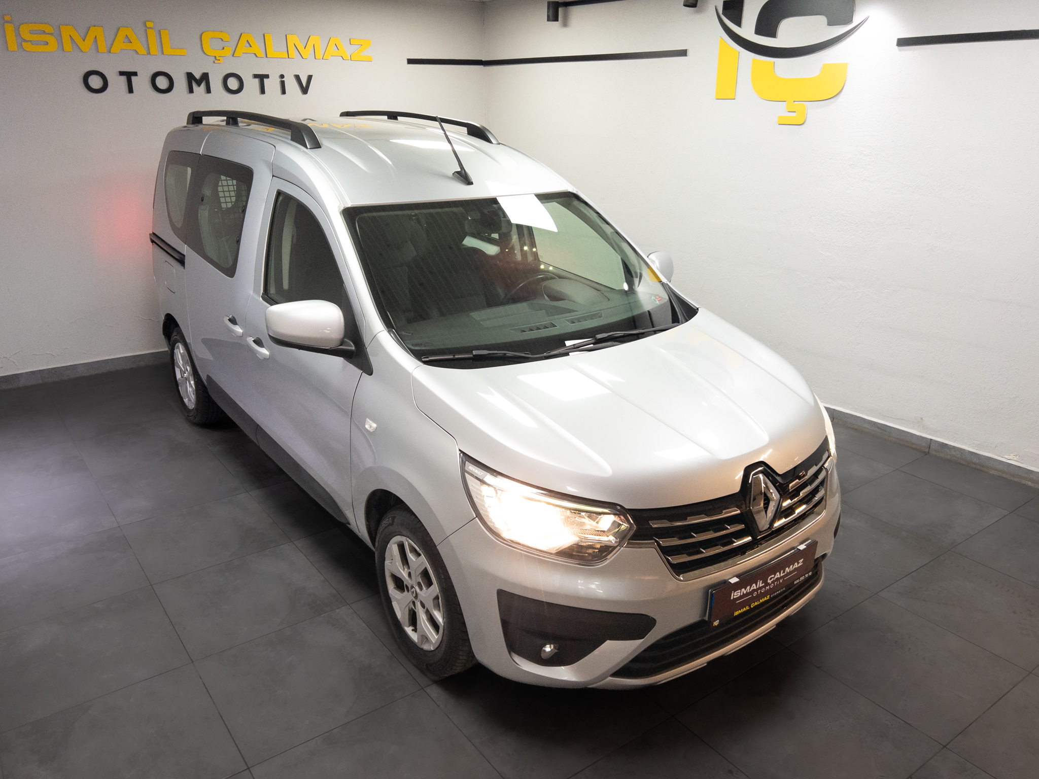 İkinci El RENAULT EXPRESS 2022, 2. El RENAULT EXPRESS Fiyat Listesi