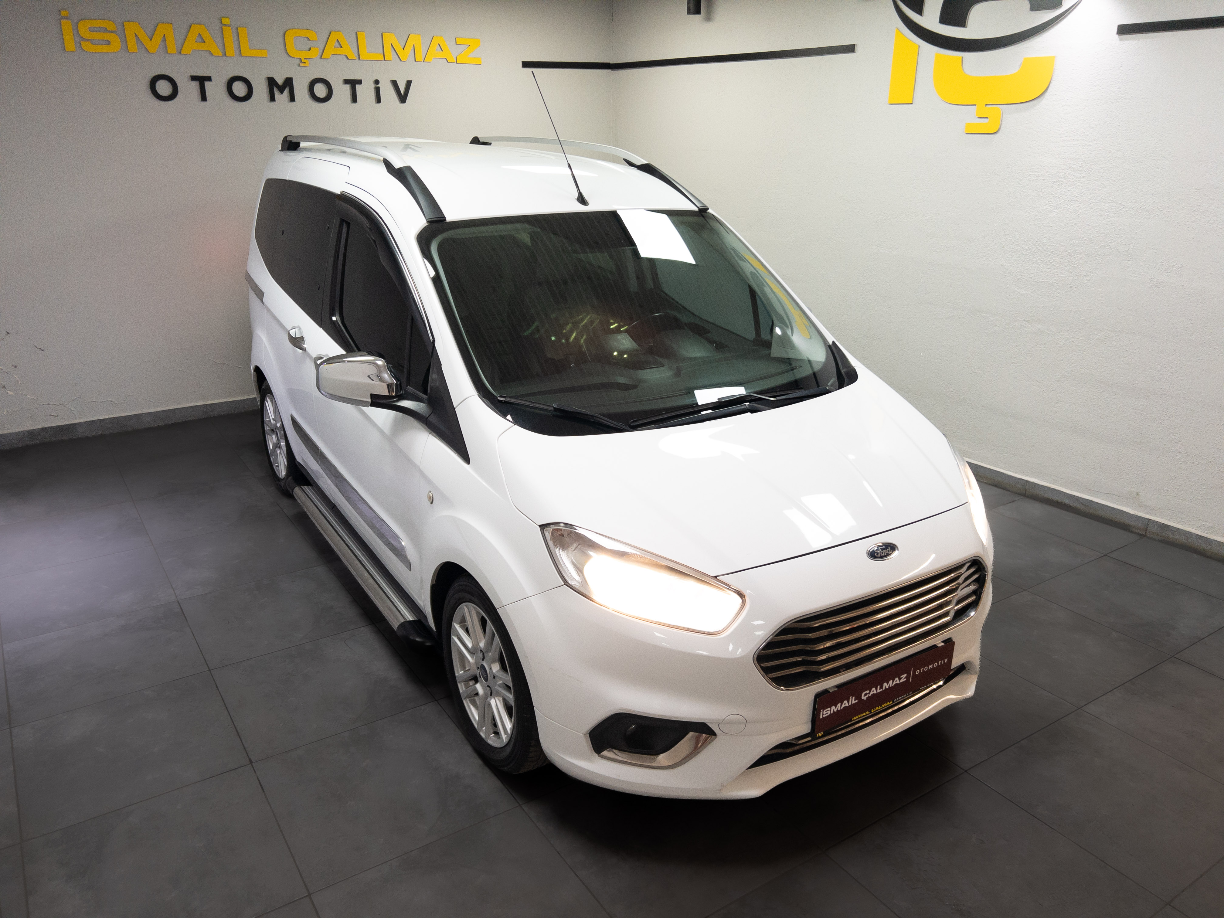 İkinci El FORD TOURNEO COURİER 2023, 2. El FORD TOURNEO COURİER Fiyat Listesi