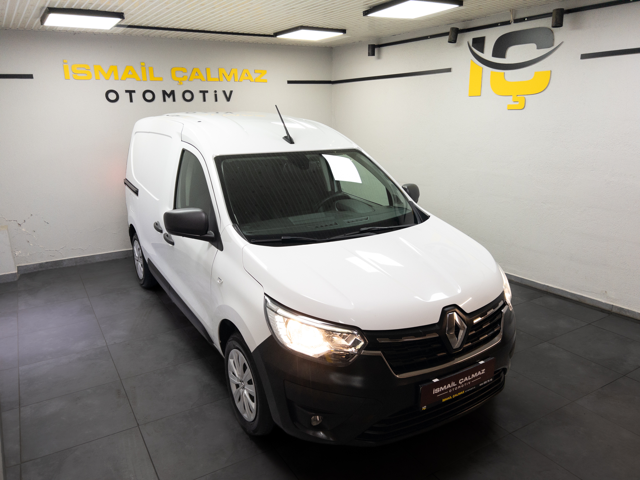 İkinci El RENAULT EXPRESS 2023, 2. El RENAULT EXPRESS Fiyat Listesi