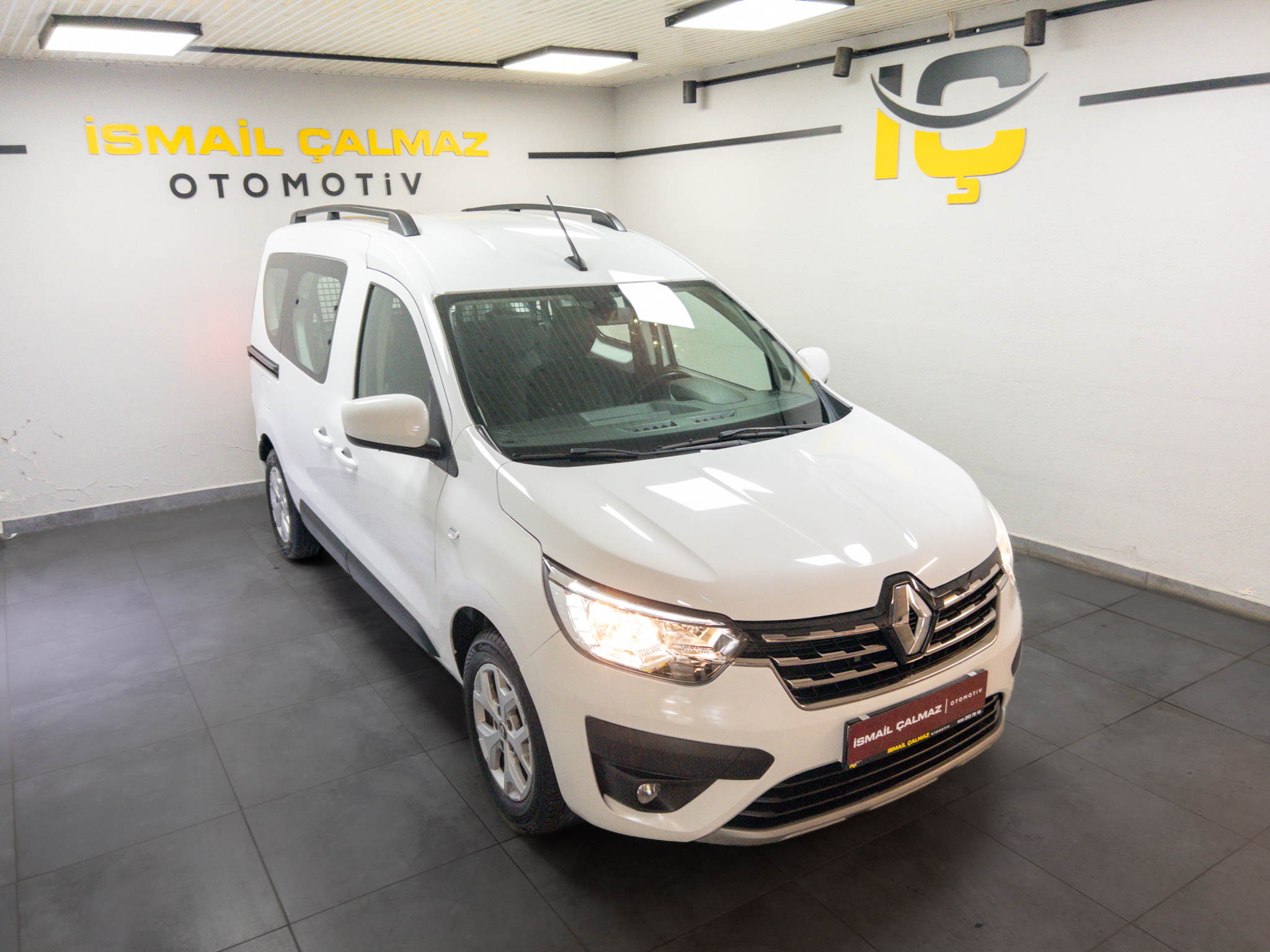 İkinci El RENAULT EXPRESS 2023, 2. El RENAULT EXPRESS Fiyat Listesi