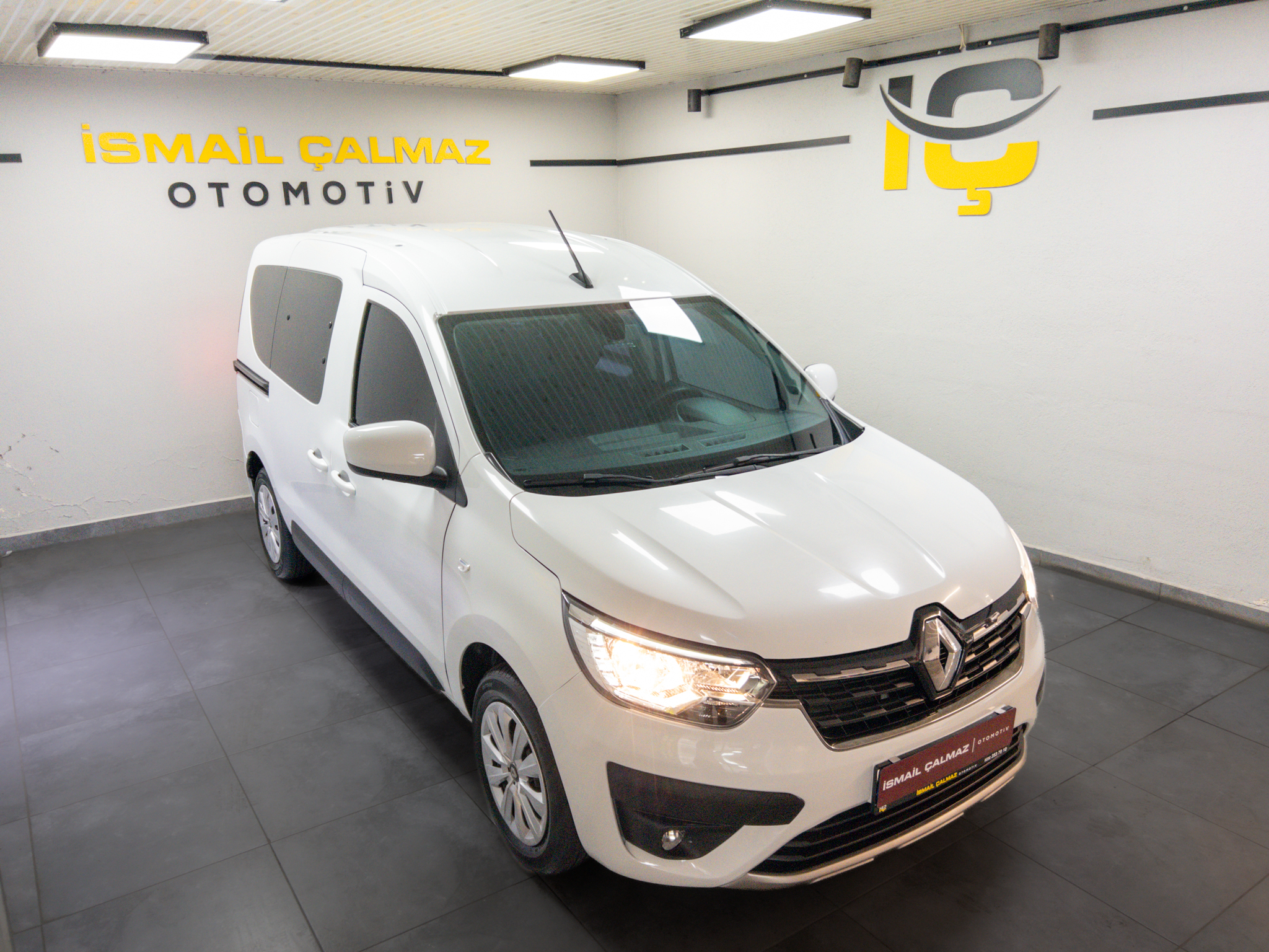 İkinci El RENAULT EXPRESS 2022, 2. El RENAULT EXPRESS Fiyat Listesi