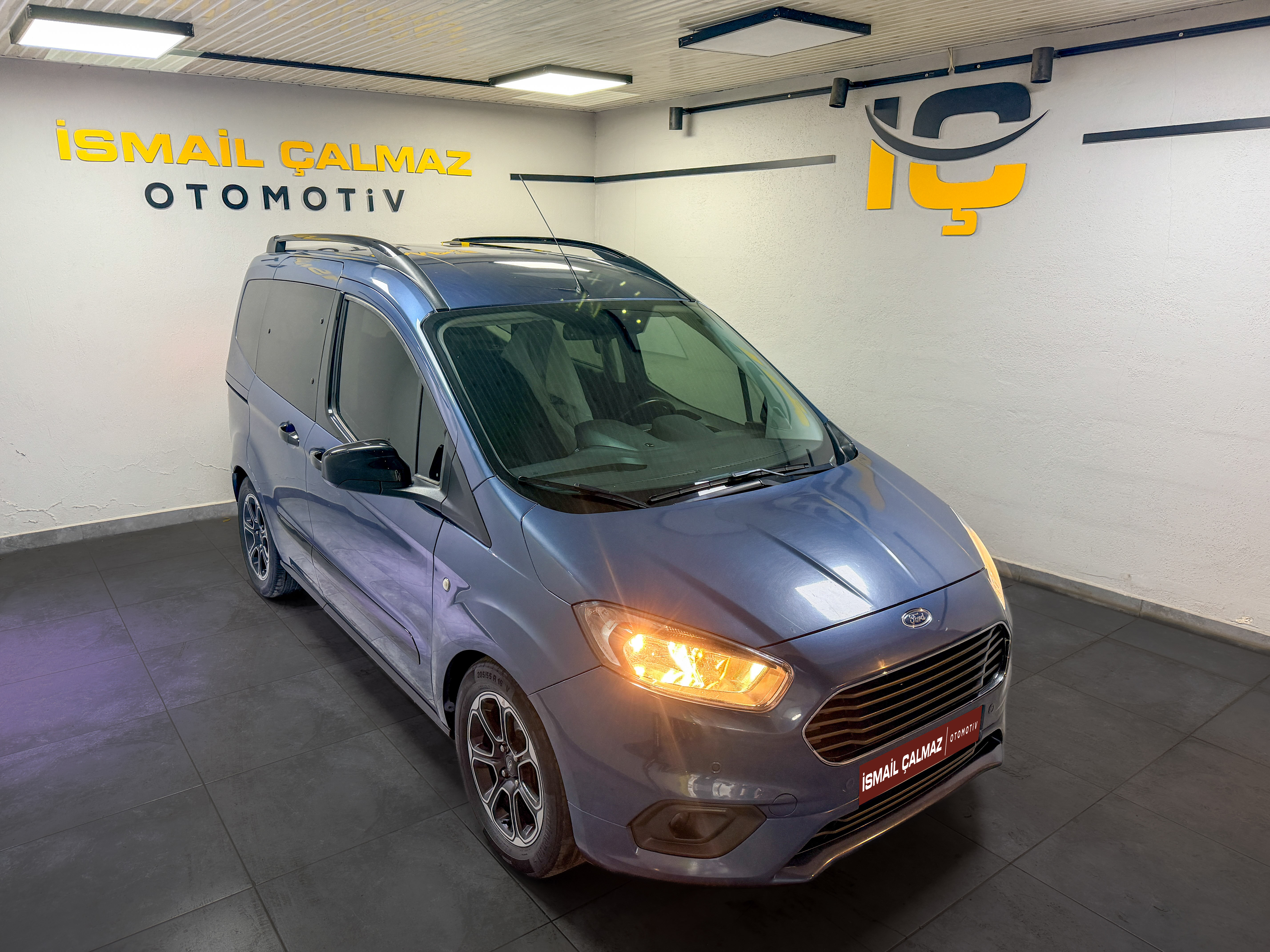 İkinci El FORD TOURNEO COURİER 2023, 2. El FORD TOURNEO COURİER Fiyat Listesi