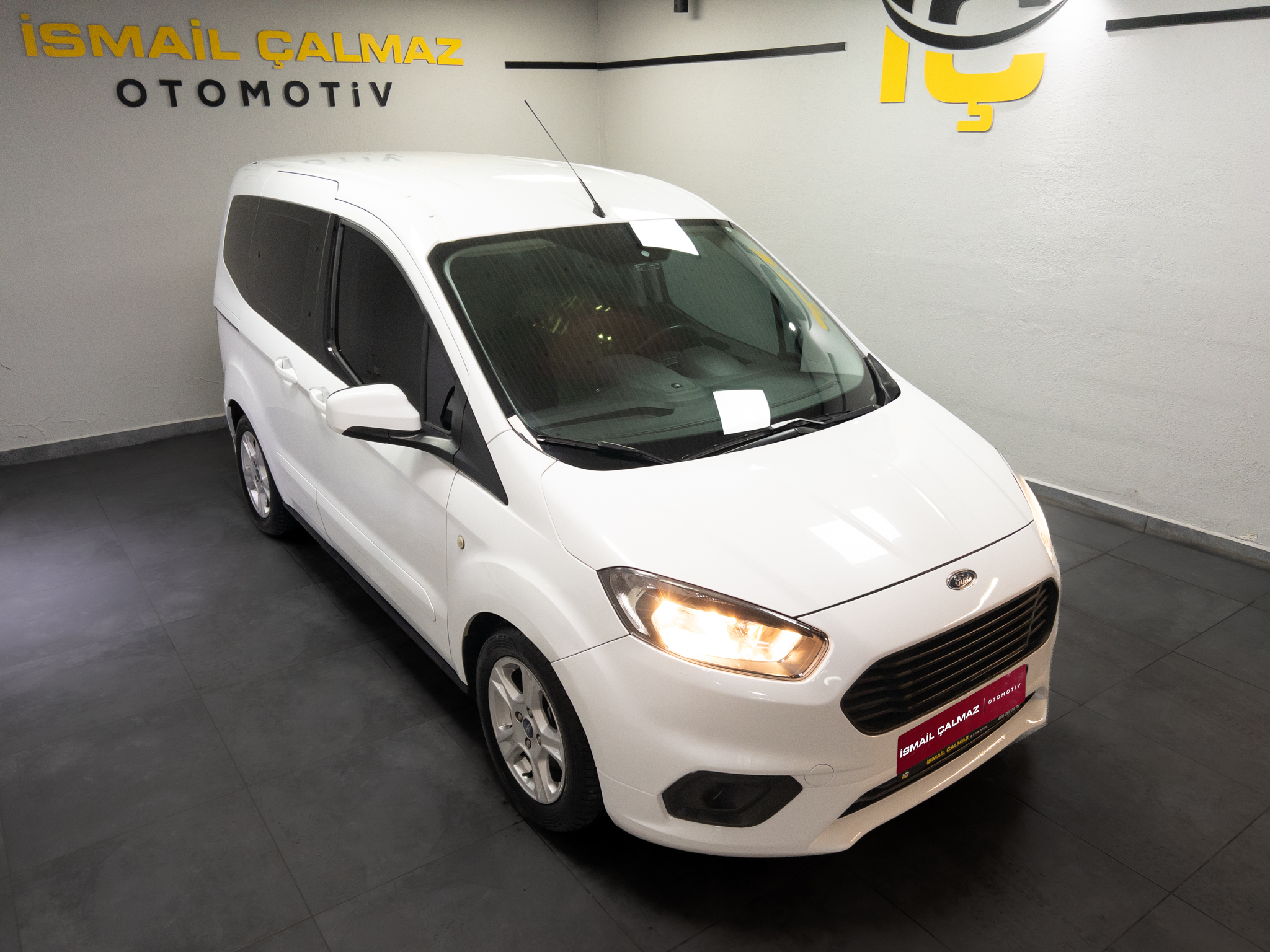 İkinci El FORD TOURNEO COURİER 2021, 2. El FORD TOURNEO COURİER Fiyat Listesi