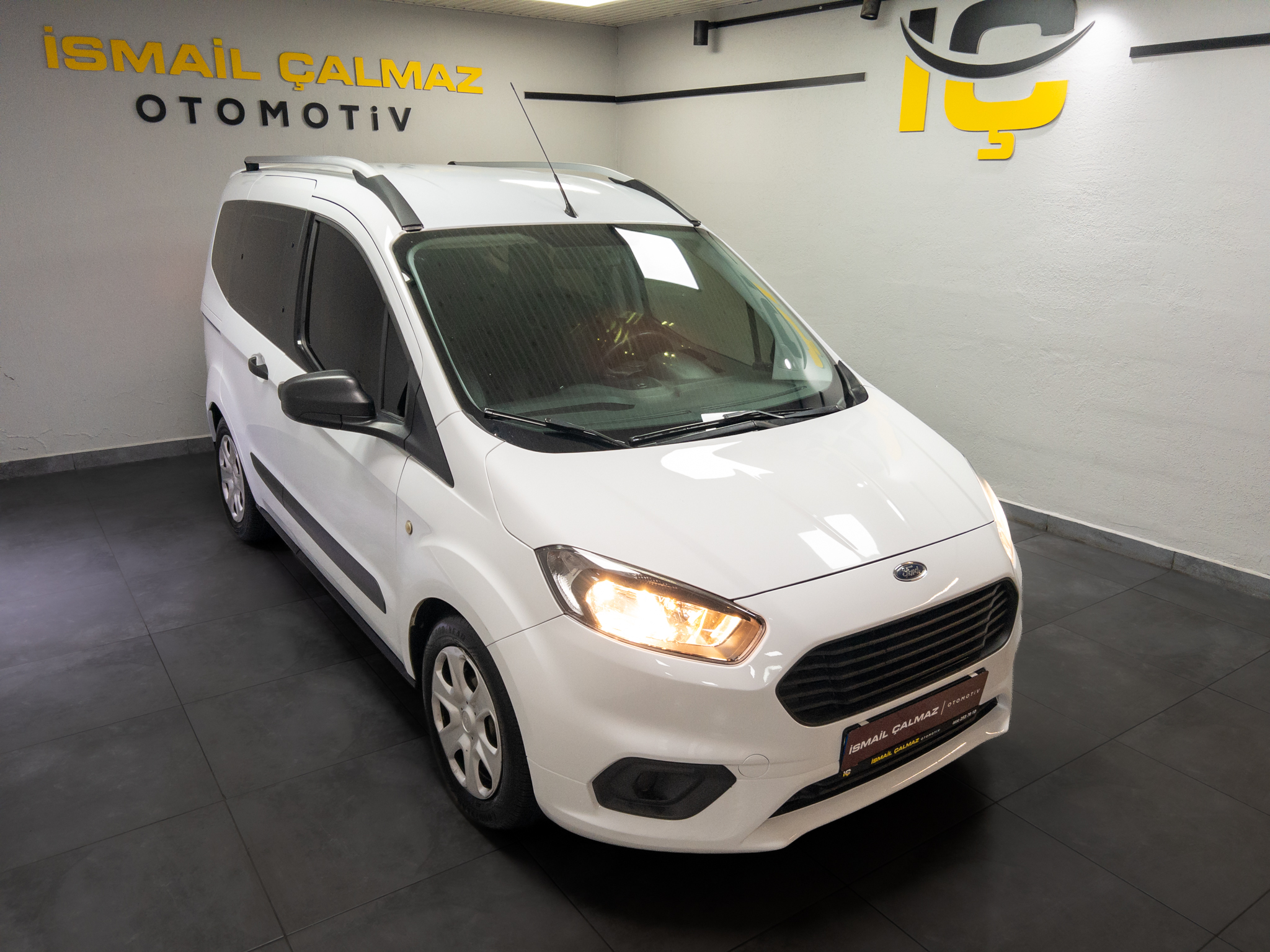 İkinci El FORD TOURNEO COURİER 2021, 2. El FORD TOURNEO COURİER Fiyat Listesi